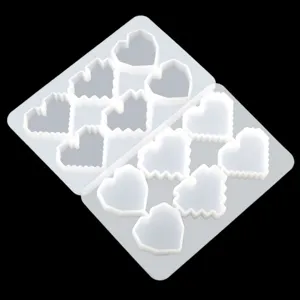 Silikon Harzform mit niedlichen Pixel Herzen für DIY Schmuck Anhänger Handwerk.