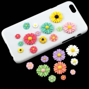 Resin daisy flower cabochons flatback charms for DIY phone case crafts and handmade accessories.