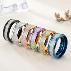 Set de bagues en acier inoxydable texturé multicolore double biseautées pour hommes