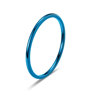 Anillo azul liso minimalista, banda de metal simple ultrafina de 1 mm para uso diario elegante.
