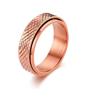 Bague rotative unique en acier titane avec motif de losanges pour hommes et femmes bijou.