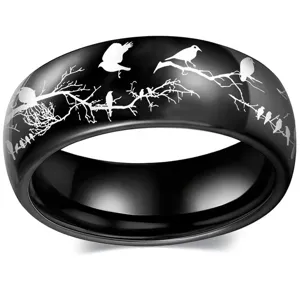 Bague en acier inoxydable noir avec gravure d'oiseaux, bijou de couple élégant.