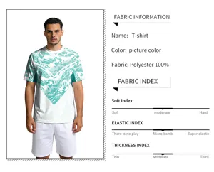 Heren korte mouw voetbalshirt met abstract groen patroon, sneldrogend en ademend materiaal.
