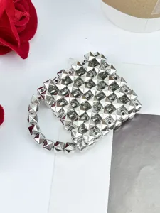 Colgante mini bolso de metal plateado tachuelas llavero accesorio de moda de tendencia