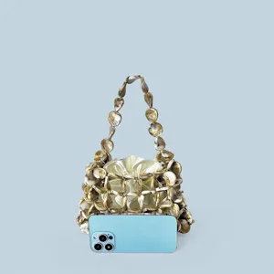 Borsa a mano vuota di perline fatta a mano con fodera in satin, borsa intrecciata elegante.