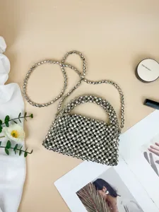 Handgefertigte silberne Perlenhandtasche, stylische Acrylperlen Schulter Umhängetasche.