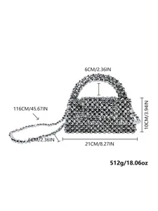 Silberne Acryl Perlen Handtasche mit handgeflochtenem Design, Tragegriff und Riemen.