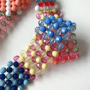 Sac à main perles colorées fait main vue détail, sac perles cristal tissé mode été