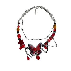 Collana choker farfalla punk rosa rossa perle catena multistrato gioielli donna