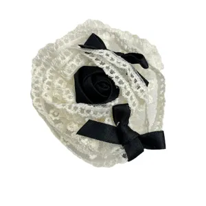 Broche pince pour cheveux fleur rose en dentelle francaise elegante ruban noir et blanc