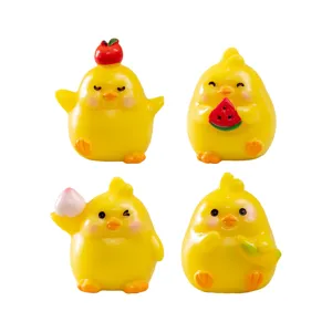 Lindas Figuritas de Resina de Pollo con Frutas de Dibujos Animados Adornos de Escritorio en Miniatura para la Decoración del Hogar la Oficina Bricolaje