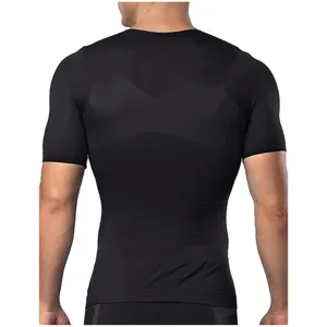 Vista dettagliata che mostra il retro della maglia modellante a compressione nera da uomo.
