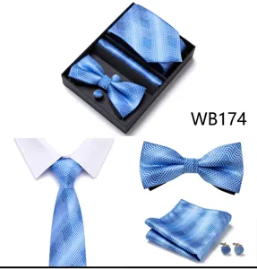 Cravate, nœud papillon, pochette et boutons de manchette jacquard bleus, accessoire formel.