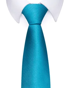 Türkisblaue Krawatte mit Streifen für Herren, elegante Businesskrawatte für Anlass und Büro.