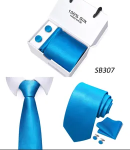 Blauwe zijden stropdas set met pochet en manchetknopen voor heren formele zakelijke en feestkleding.