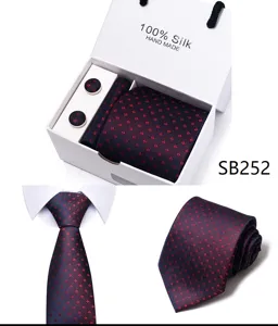 Heren zakelijke zijden das set met geschenkdoos, pochet en manchetknopen in marineblauw.