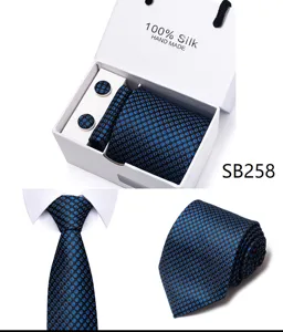 Stijlvolle heren blauwe gestippelde zijden stropdas set met pochet in luxe geschenkdoos