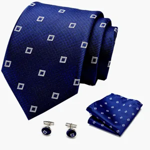 Klassieke blauwe das met geometrisch patroon pochet en manchetknopen set voor herenmode.