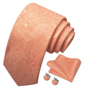 Gedetailleerd overzicht van perzik paisley stropdas set met pochette en manchetknoppen.