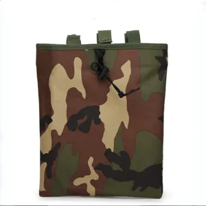 Tactische woodland camouflage dump pouch utility tas met trekkoord en MOLLE.