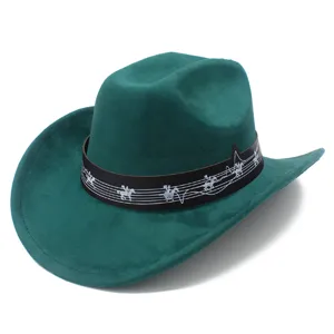 Chapeau de cowboy en daim vert avec bande de festival de musique, style occidental élégant