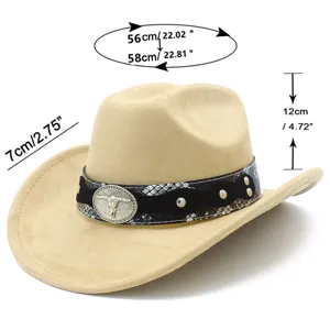 Klassischer Western-Filzhut aus Wildleder mit Schlangenmuster-Band und Stierkopf-Detail.