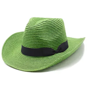 Cappello da cowboy in paglia verde con nastro nero, tesa curva elegante e protezione solare.