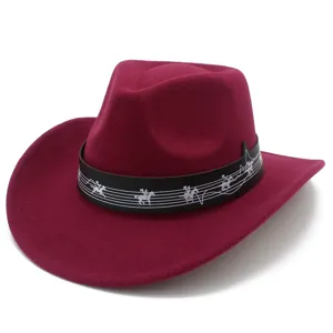 Cappello da cowboy tema musicale alla moda con tesa larga e cintura con note musicali.