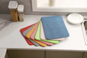 Mikrofaser Abtropfmatte für Küchenarbeitsplatte, saugfähige Matte für Geschirr und Besteck.