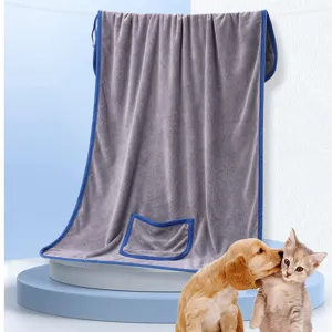 Microfiber Pet Bath Towel Absorbent Dog Cat Drying Towel with Pockets Pet Cleaning Supplies