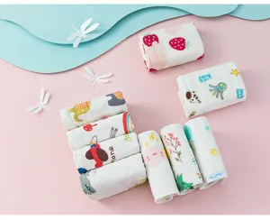 Por mayor toallas faciales de bebé de algodón puro de 6 capas, gasa suave con bonitos estampados.