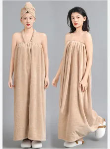 Serviette de bain portable en polaire corail pour femme, longue robe peignoir spa avec bretelle.