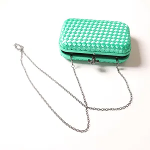 Green woven clutch bag for women, elegant evening party shoulder chain bag, stylish purse.