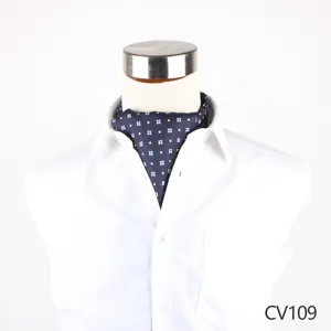 Elegante cravatina Ascot da uomo in seta blu scuro con motivo geometrico, ideale per affari.