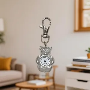Portachiavi orologio tascabile al quarzo orsetto carino, decorazione in metallo argento.