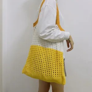 Koreanischer farbblockierter Häkel-Netz-Shopper, große lässige Strick-Handtasche.