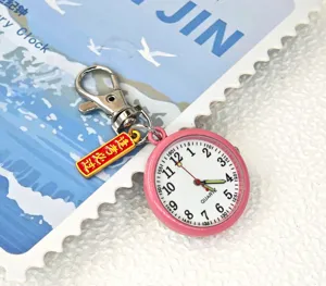 Süße rosa Quarz Taschenuhr Schlüsselanhänger mit Prüfungsglück Anhänger und Zifferblatt.