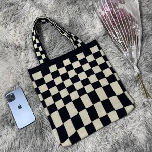 Schwarz weiße karierte Strick Handtasche lässige Retro Umhängetasche ästhetische Tasche.