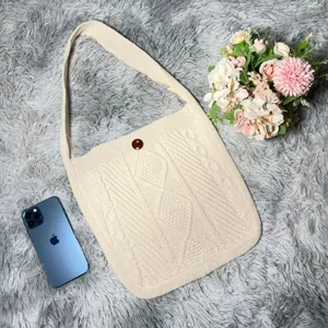 Cremefarbene gestrickte Umhängetasche Zopfmuster Shopper lässiger Vintage Damenbeutel