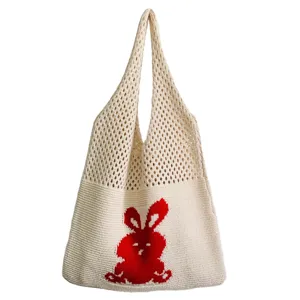 Gestrickte Hasen-Tragetasche Umhängetasche, retro lässige gewebte Handtasche mit rotem Hasen.