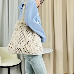 beigefarbene gestrickte gehakelte Umhängetasche lässige Strand Shopper Handtasche chic
