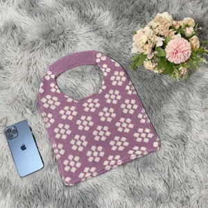Modische gehäkelte Blumen Schultertasche lila Strick Achseltasche für Damen Handtasche