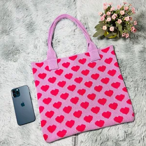 Rosa gestrickte Tasche mit rotem Herzmuster, lässige Umhängetasche mit großem Fassungsvermögen.