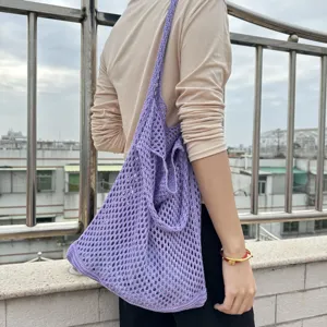 Lila Strick Netztasche Schultertasche, lässige Häkel Strandtasche für Alltag und Reise.