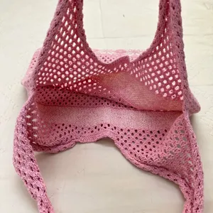 Rosa gestrickte Lochmuster Umhängetasche Detail, lässige geflochtene Tasche für Damen