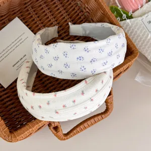 Casual floral wide fabric headband set for women, comfortable daily wear hair accessory.