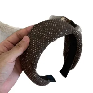 Brown polka dot padded headband for women, wide brim cloth hair hoop for autumn and winter.