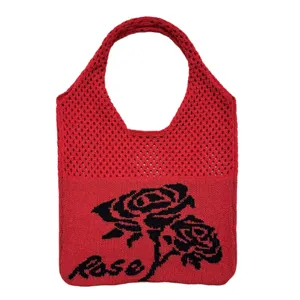 Rote Strick-Tasche mit schwarzem Rosenmuster, hohle Häkel-Umhängetasche für Damen Alltag.