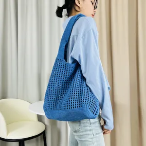 Blau gestrickte Damen Tote Bag, lässige Häkelnetz Schultertasche für täglichen Einkauf.