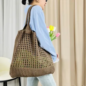 Braune gestrickte hohle Umhängetasche, lässige einfarbige gewebte Tasche für den Alltag.